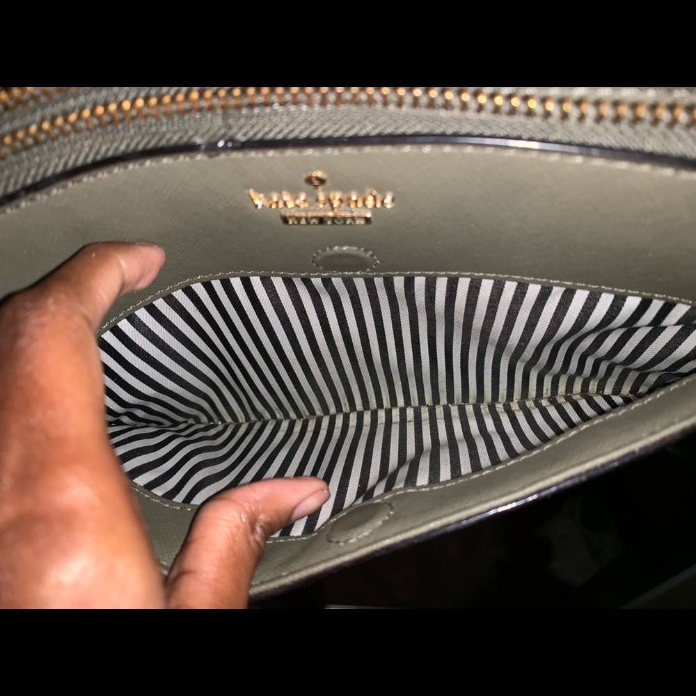 Kate Spade Cameron Street Clarise crossbody. - Picture 3 of 3